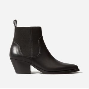 Everlane Western Books 7.5 AVAIL AFTER 1/5